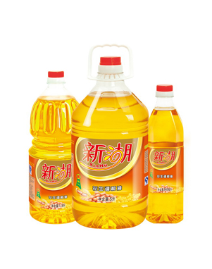 食用油灌裝機(jī)回首艱苦過(guò)去，展望美好未來(lái)