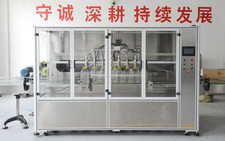 客戶收割機(jī)，20L食用油灌裝機(jī)一言不合就虐狗